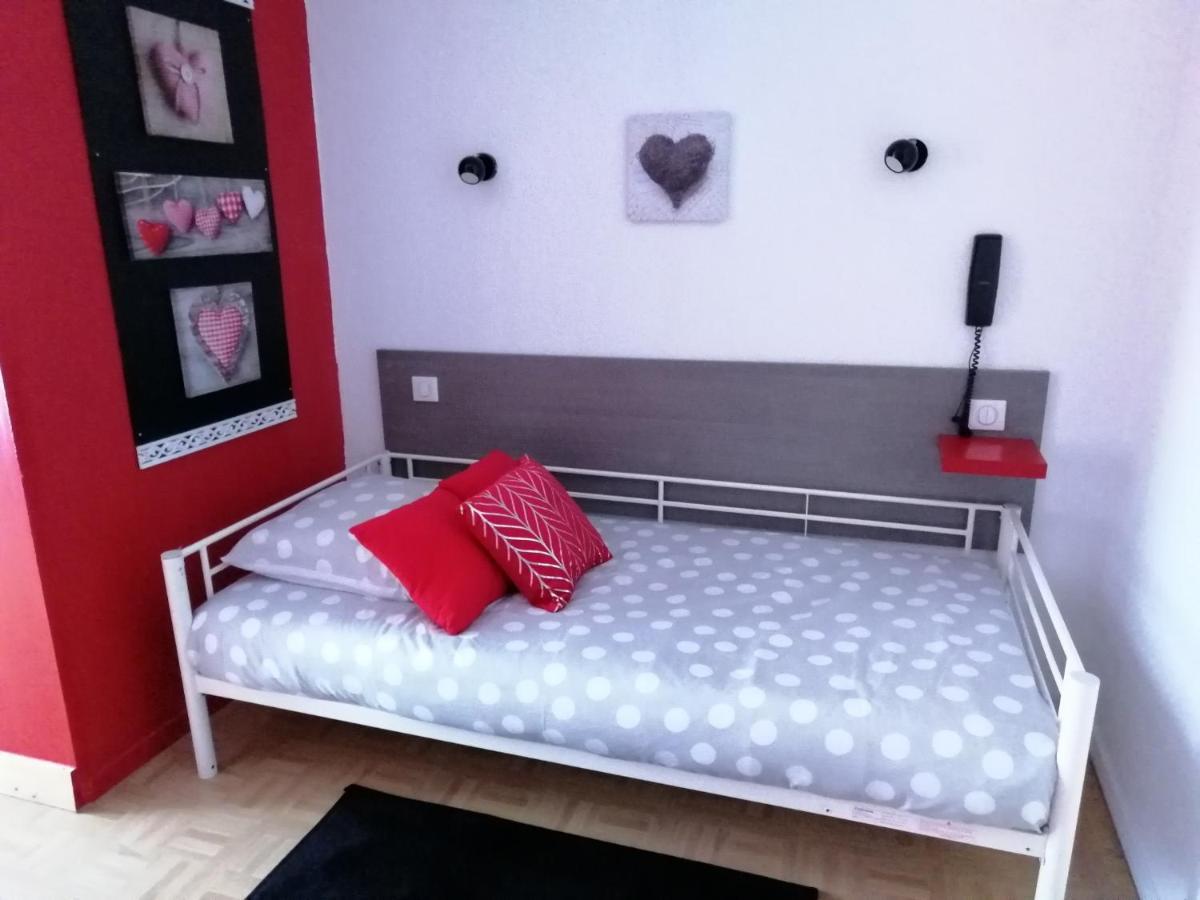 Hotel Sainte Therese Lourdes Buitenkant foto